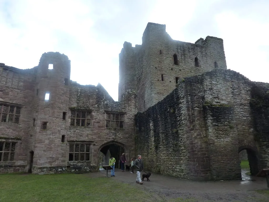 Ludlow Castle Shropshire England (18)